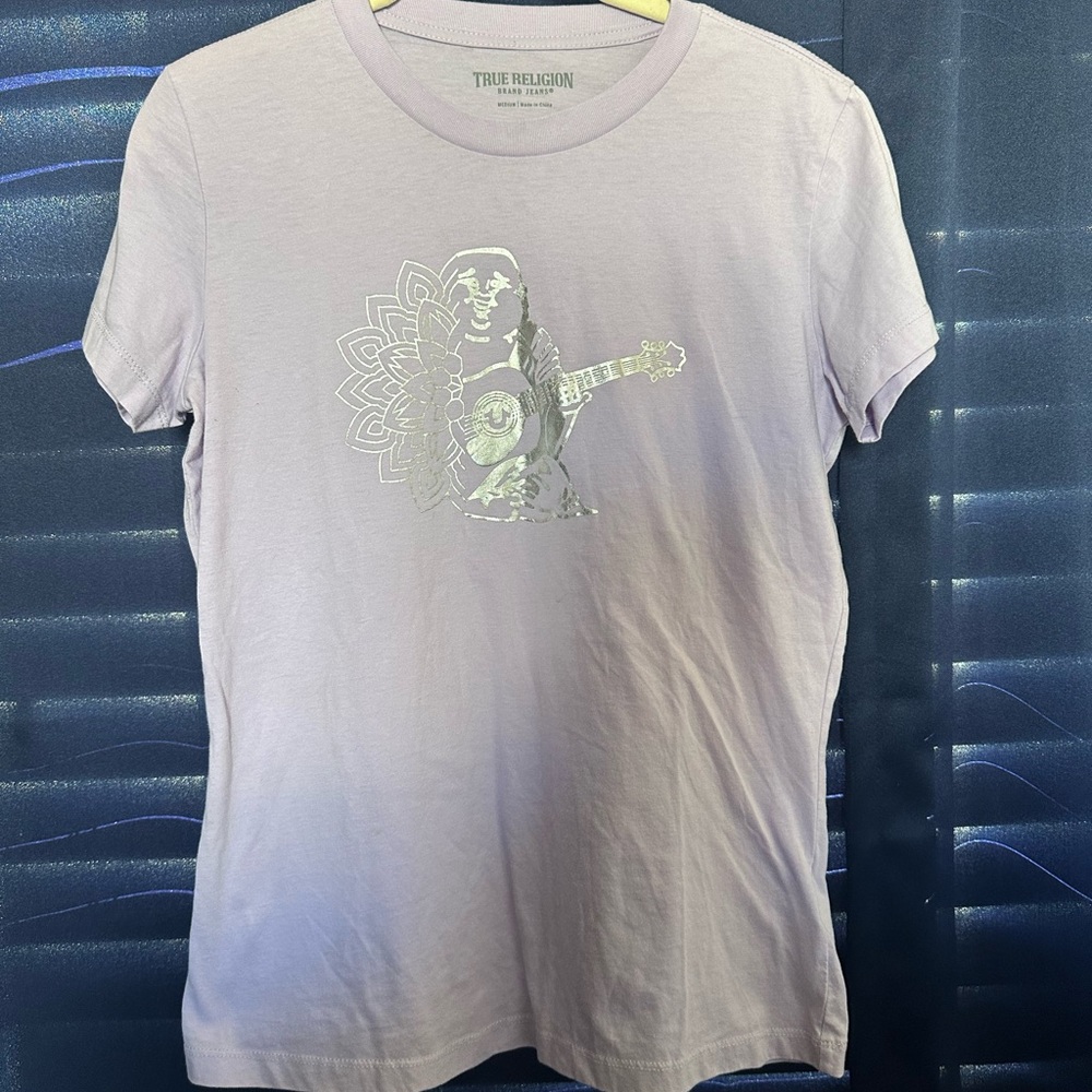 True Religion Lavender Tee with Silver Guitar Graphic